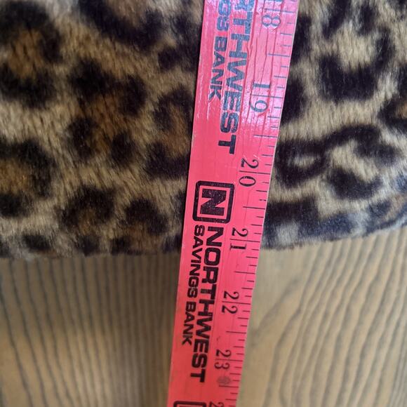 C&C CALIFORNIA GIRLS LEOPARD PRINT FAUX FUR PLUSH JACKET COAT 10 Missing Buttons - Picture 8 of 8